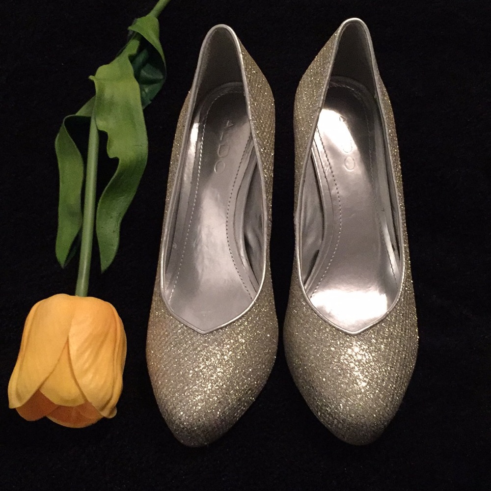 Aldo silver shimmer pumps